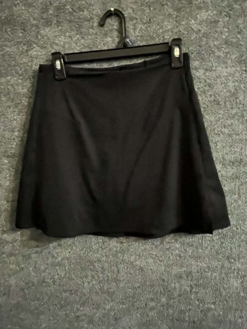 Old Navy Powersoft Skirt Size M Black Active Go-Dry 002-65